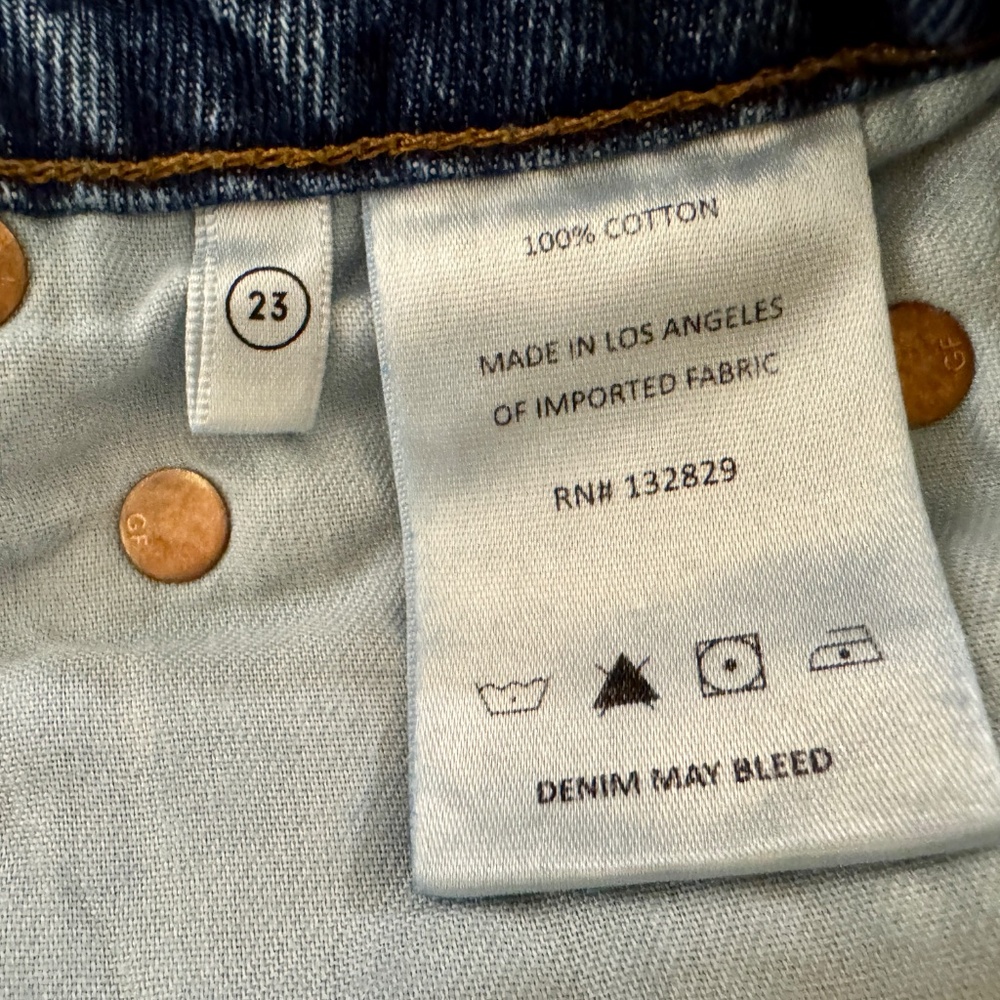 GRLFRIEND-  Denim Cut off Shorts - Size 23 - Picture 7 of 11